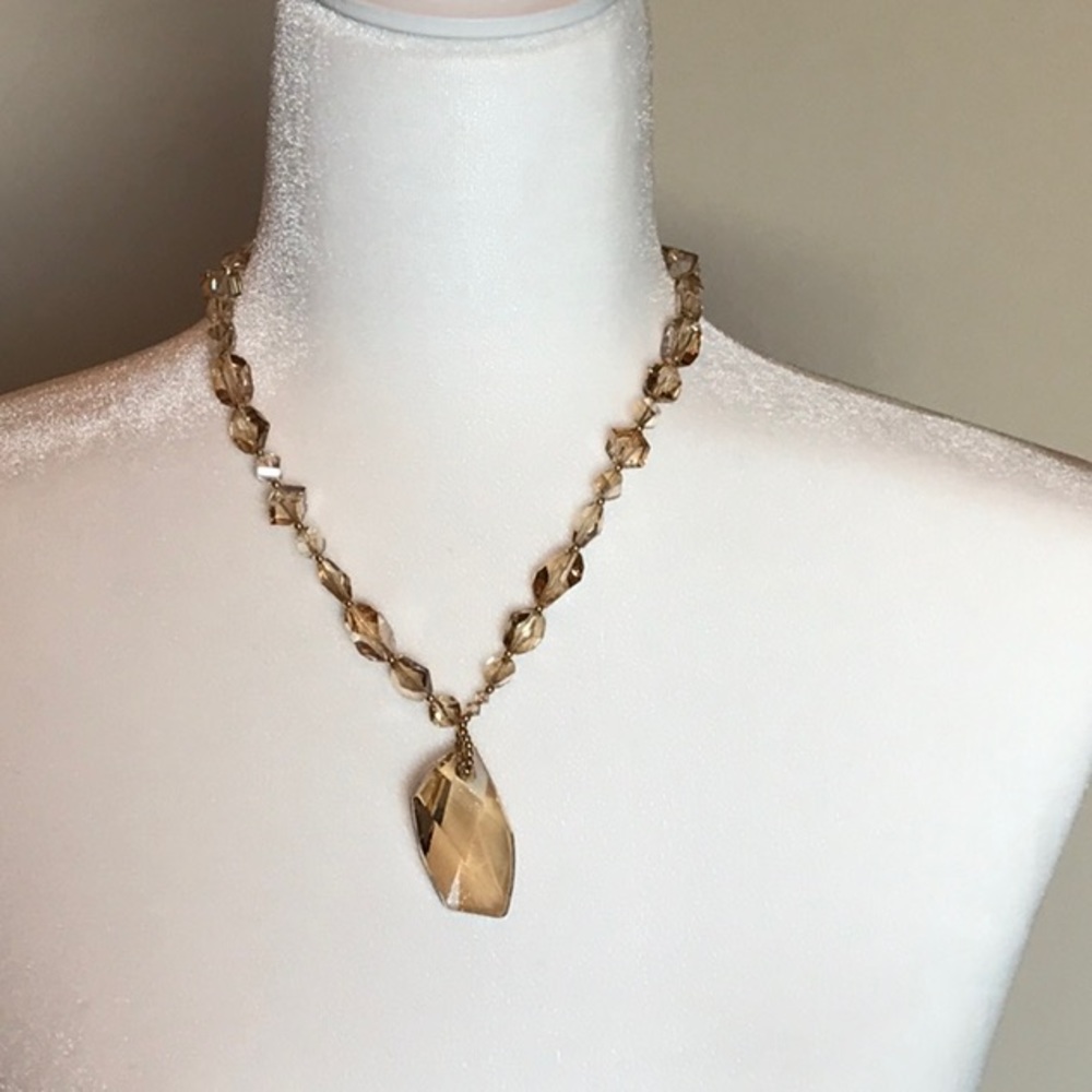 Sparkly necklace